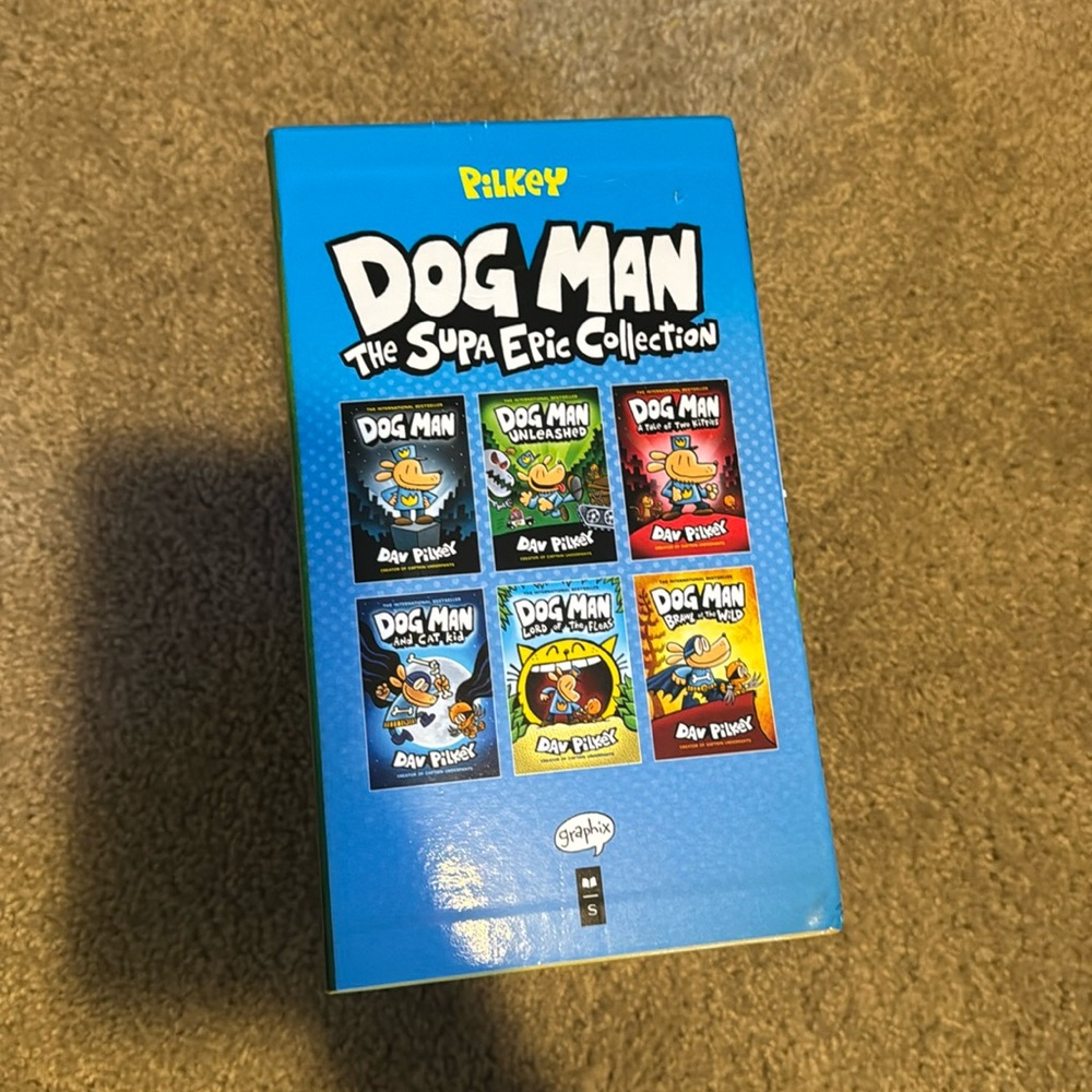 Dog Man Book Set - Like New!